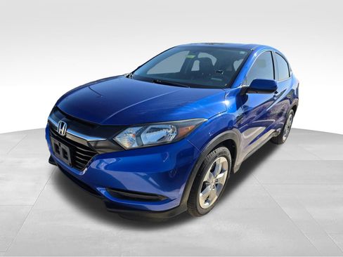 Used 2018 Honda HR-V LX image 1