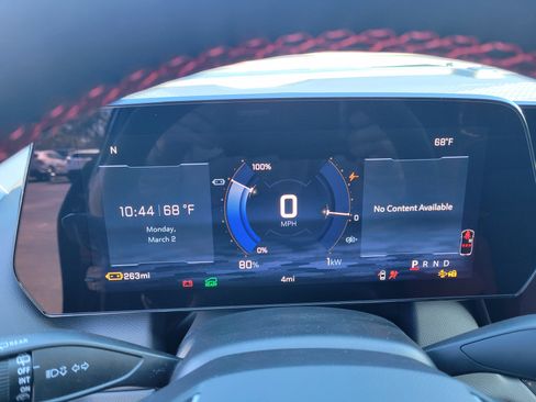 New 2026 Chevrolet Equinox EV RS FWD image 17