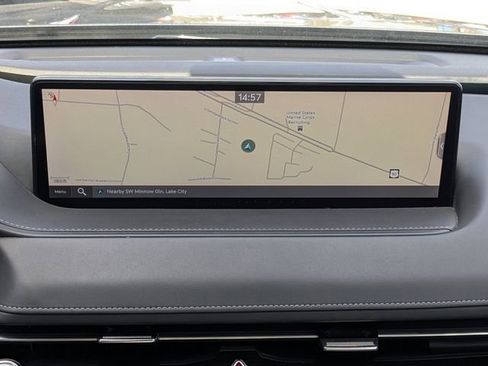 Used 2022 Genesis G80 2.5T image 29