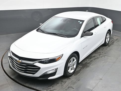 Used 2023 Chevrolet Malibu LS image 33