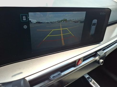 Used 2025 Kia Sorento S FWD image 14
