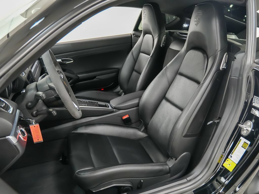 Used 2018 Porsche 718 Cayman RWD image 5