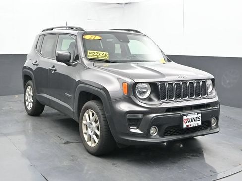 Used 2021 Jeep Renegade Latitude w/ Convenience Group AWD/4WD image 5