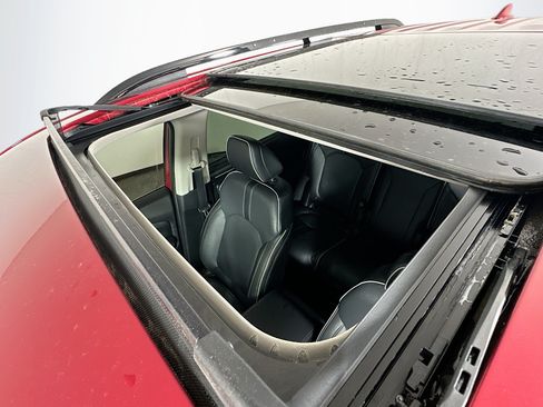 Used 2025 Honda Pilot Elite image 22