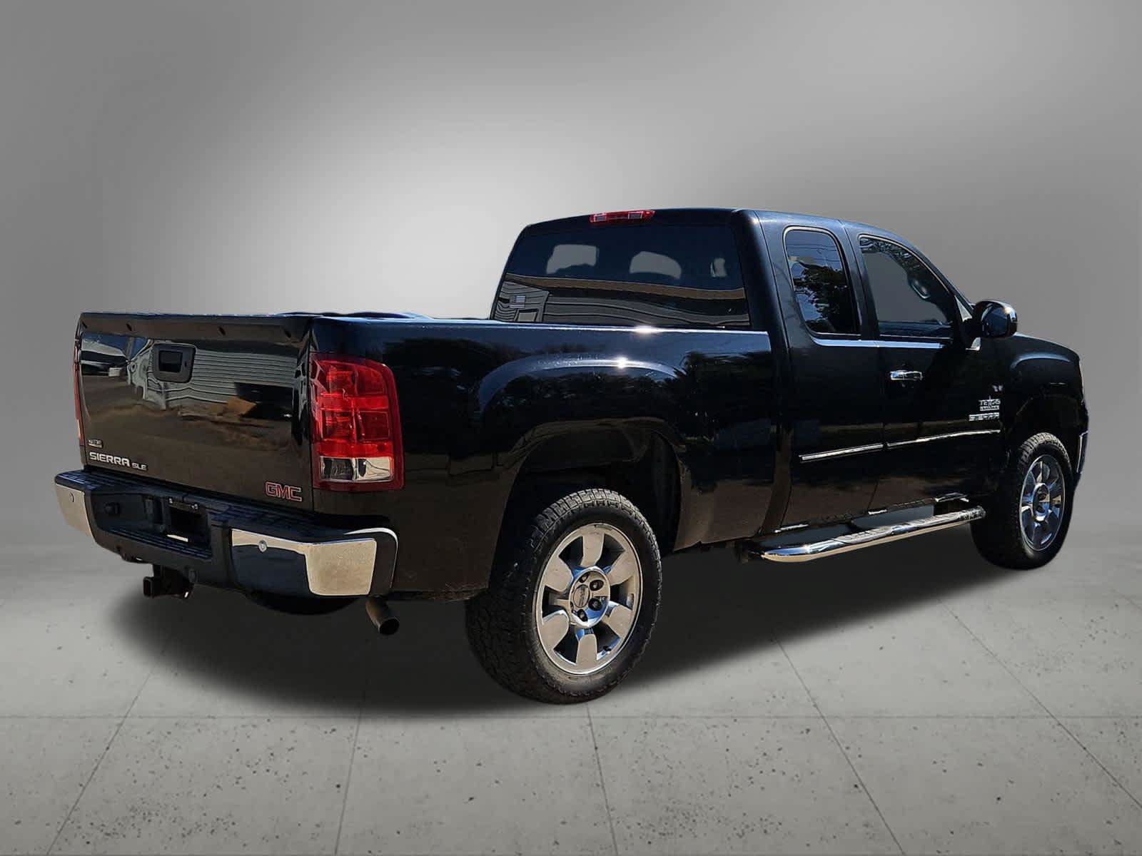 Used 2010 GMC Sierra 1500 SLE w/ Texas Edition RWD image 19