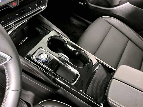 Certified 2024 Buick Envision Avenir AWD/4WD image 17