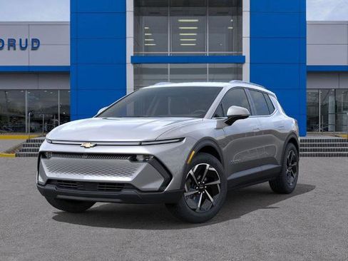 New 2026 Chevrolet Equinox EV LT image 6