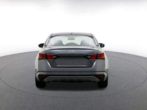 Used 2026 Nissan Altima 2.5 SV FWD image 8