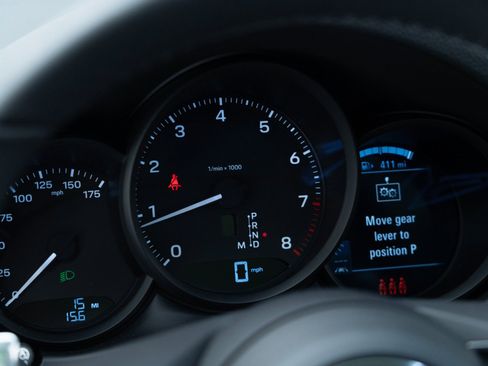 New 2026 Porsche Macan image 23