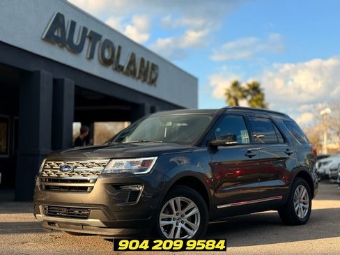Used 2018 Ford Explorer XLT w/ Equipment Group 202A AWD/4WD image 1