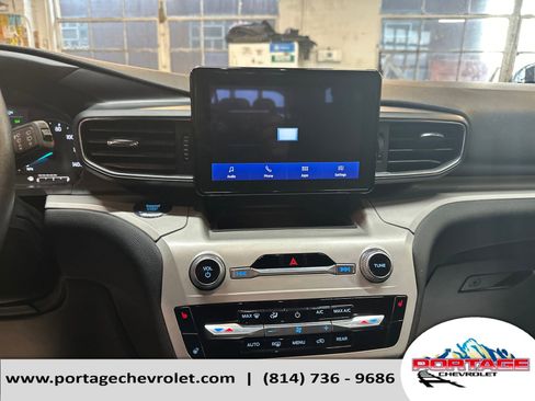 Used 2024 Ford Explorer XLT w/ Equipment Group 202A image 21