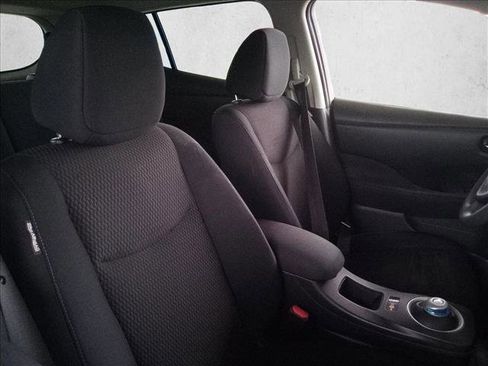 Used 2017 Nissan Leaf S image 12