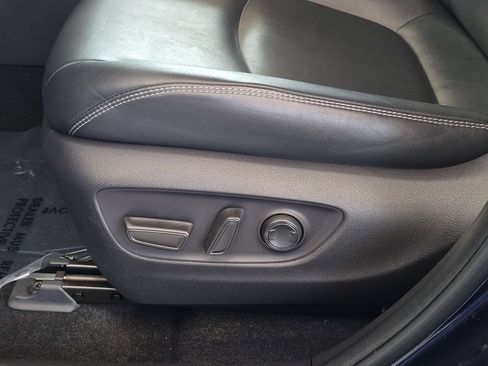 Used 2019 Toyota RAV4 Limited w/ Advanced Technology Package FWD image 23