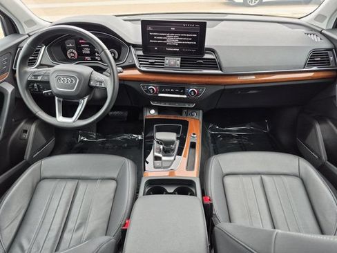 Used 2023 Audi Q5 2.0T Premium Plus w/ Premium Plus Package AWD/4WD image 13