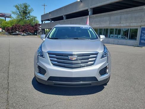 Used 2019 Cadillac XT5 Luxury FWD image 2
