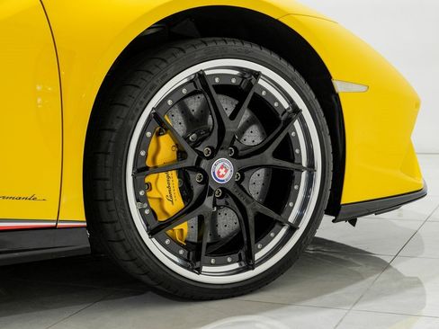 Used 2018 Lamborghini Huracan Performante image 60