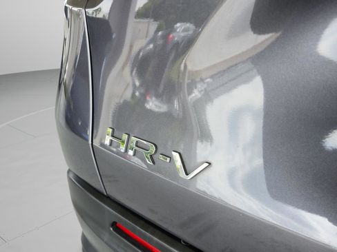 Certified 2023 Honda HR-V LX image 29
