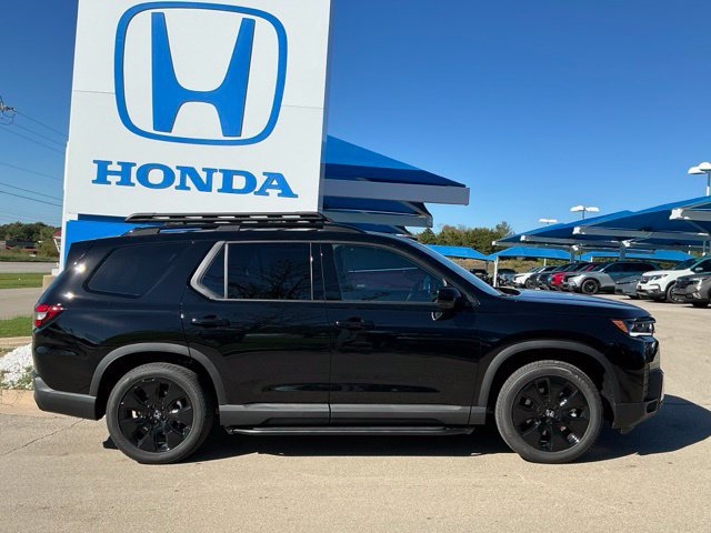 New 2026 Honda Pilot Black Edition image 2