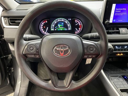 Used 2024 Toyota RAV4 LE image 19