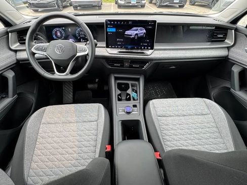 Certified 2025 Volkswagen Tiguan S AWD/4WD image 13
