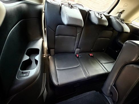 Used 2022 Nissan Pathfinder SL FWD image 50