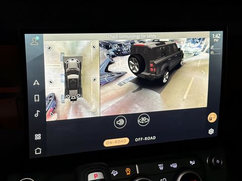 New 2026 Land Rover Defender 110 X-Dynamic SE AWD/4WD image 20