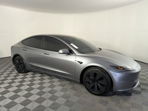 Used 2025 Tesla Model 3 Long Range image 2