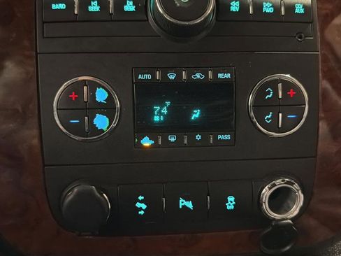 Used 2012 Chevrolet Tahoe LT image 27