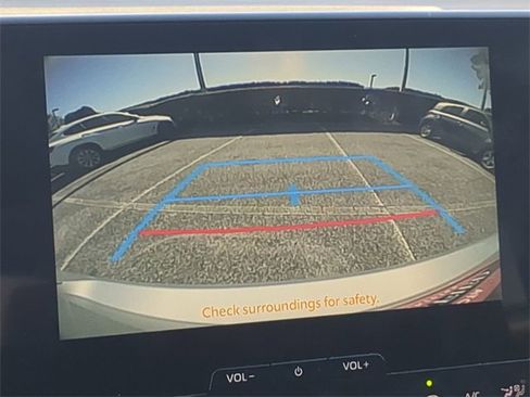 Used 2025 Toyota bZ4X AWD image 21