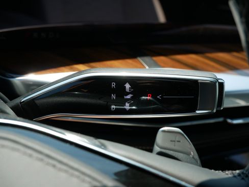 New 2026 Cadillac Escalade Platinum Sport AWD/4WD image 23