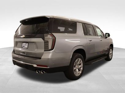 New 2026 Chevrolet Suburban Premier w/ Sun And Tow Package