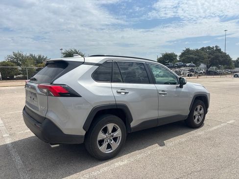 Used 2025 Toyota RAV4 XLE FWD image 4