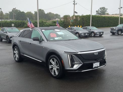 Certified 2024 Cadillac Lyriq Tech w/ LPO, Floor Liner Package AWD/4WD image 2