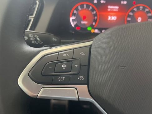 New 2026 Volkswagen Atlas Peak Edition image 9