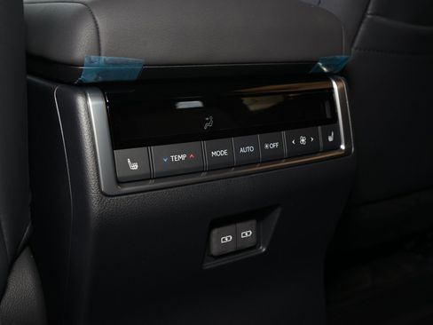 Used 2026 Lexus GX 550 w/ Accessory Package (ZB) AWD/4WD image 20