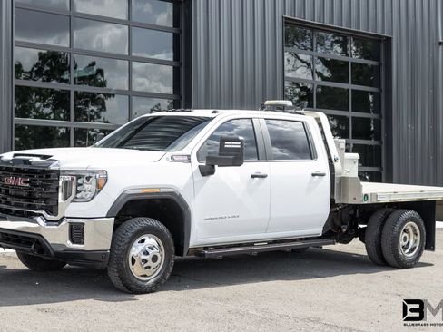 Used 2023 GMC Sierra 3500 Pro w/ Convenience Package AWD/4WD image 2