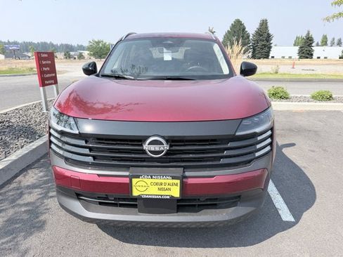 Used 2026 Nissan Kicks SV w/ SV Premium Package FWD image 2