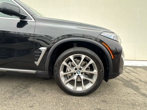 Certified 2024 BMW X5 xDrive40i w/ Premium Package image 8
