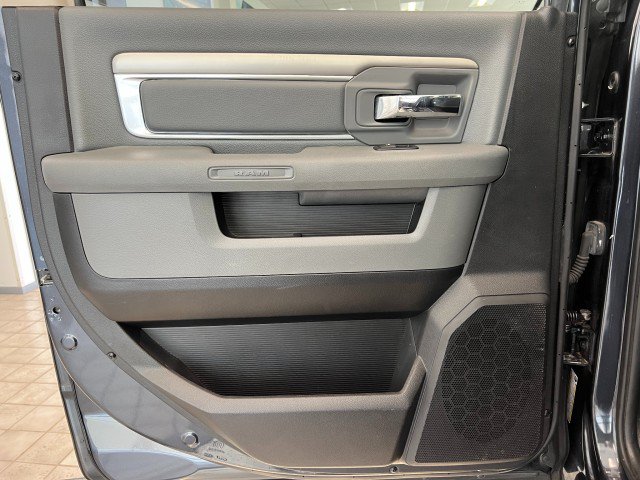 Used 2015 RAM 1500 Big Horn AWD/4WD image 32