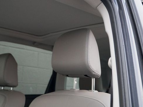 Used 2018 Subaru Forester 2.5i Limited image 18