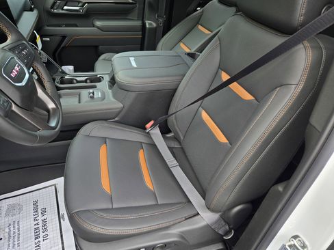 New 2026 GMC Sierra 2500 AT4 w/ AT4 Premium Plus Package AWD/4WD image 9