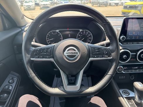Used 2021 Nissan Sentra SV FWD image 13