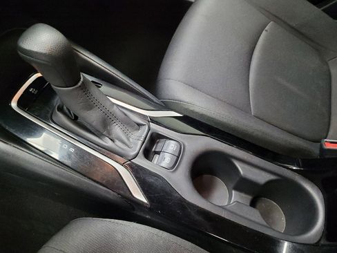 Used 2020 Toyota Corolla LE w/ Carpet Mat Package (TMS) FWD image 26
