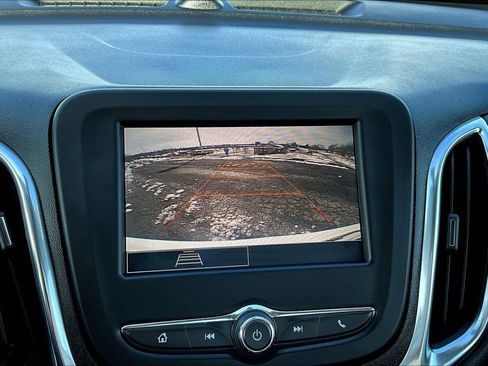 Used 2022 Chevrolet Equinox LT AWD/4WD image 15