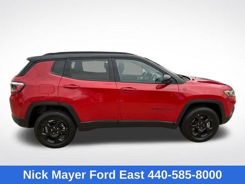 Used 2024 Jeep Compass Trailhawk AWD/4WD image 9