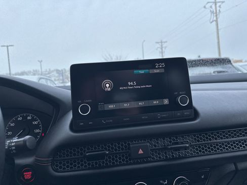 Used 2024 Honda HR-V Sport image 39