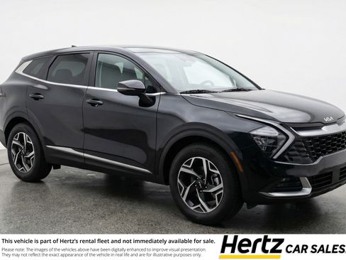 Used 2025 Kia Sportage LX image 1