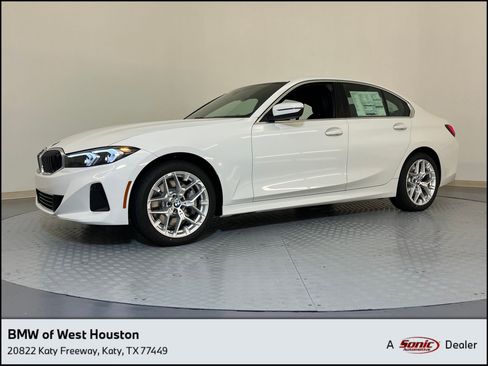 Used 2025 BMW 330i xDrive Sedan w/ Premium Package AWD/4WD image 1