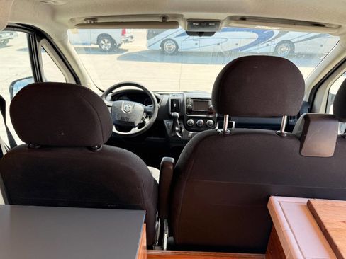 Used 2015 RAM ProMaster 2500 w/ Cargo Convenience Group image 13