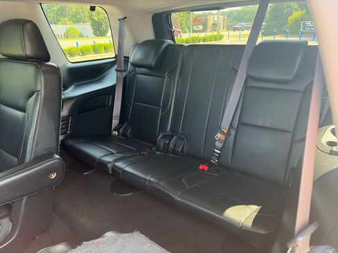Used 2017 Chevrolet Tahoe Premier AWD/4WD image 32